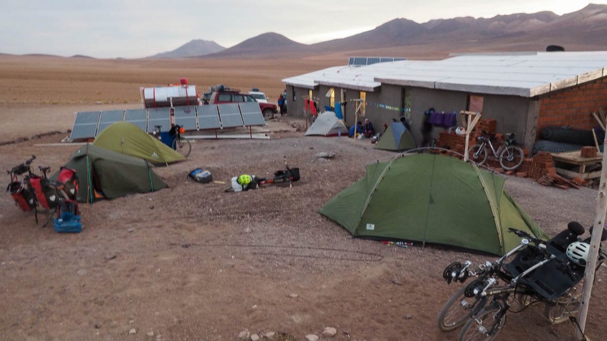 Camping de cyclos à l'hôtel Desertio