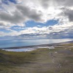 Vue sur la vallée en grimpant le col Hellisheiði Eystri