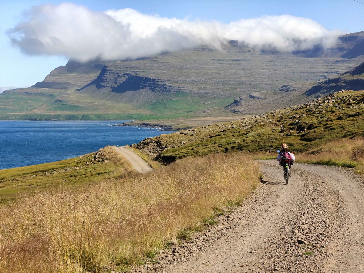 Coco avant de déraper sur la piste de Seyðisfjörður